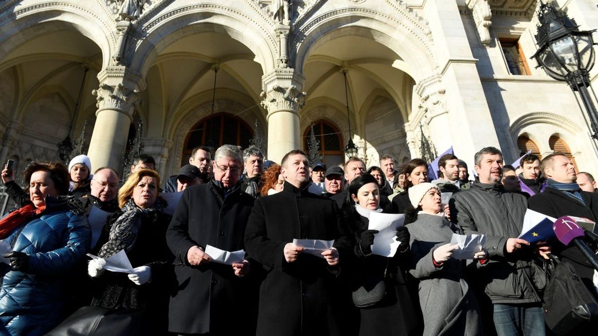 Az ellenzéki pártok csak érték alapú szövetséggel győzhetik le a Fideszt