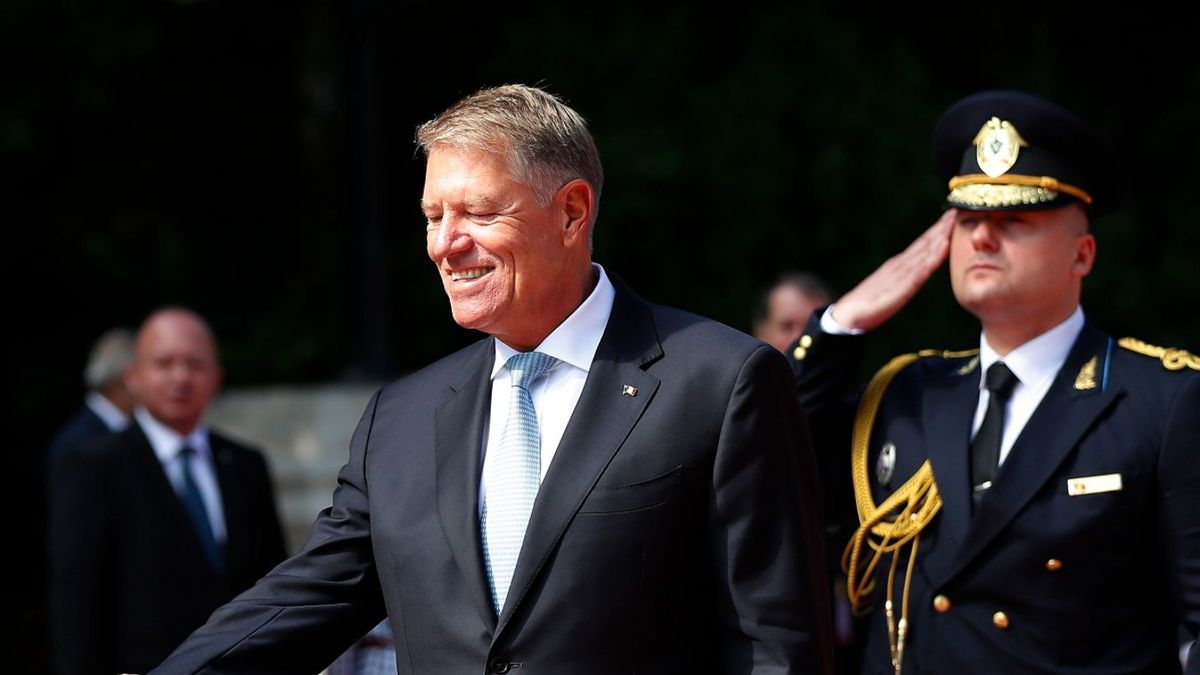 A románok ellopnák a biztos befutó elől a NATO-főtitkárságot