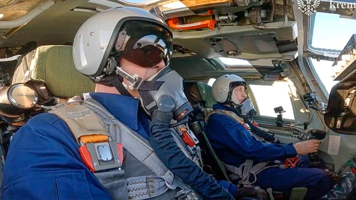 Putyin elégedett Bidennel, hogy az amerikai elnök őrült kurafinak nevezte