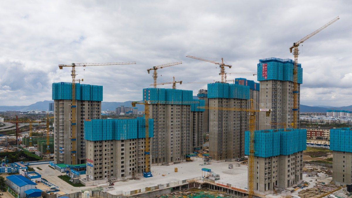 Hol áll meg a kínai Evergrande válsághólabdája?