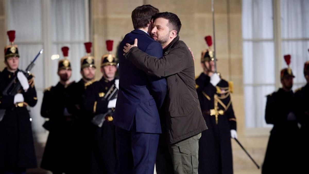 Zelenszkij: Aki Putyinra szavaz, az egy gyilkosra szavaz