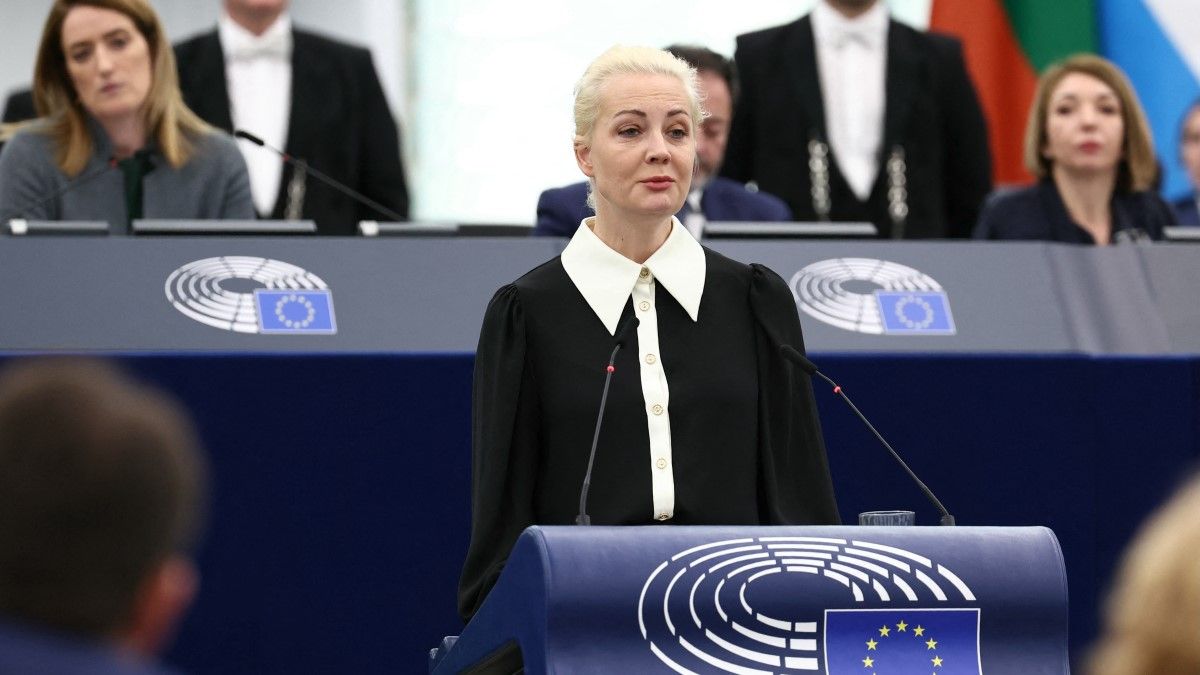 Tapsvihar fogadta Navalnij özvegyét az Európai Parlamentben (VIDEÓ)