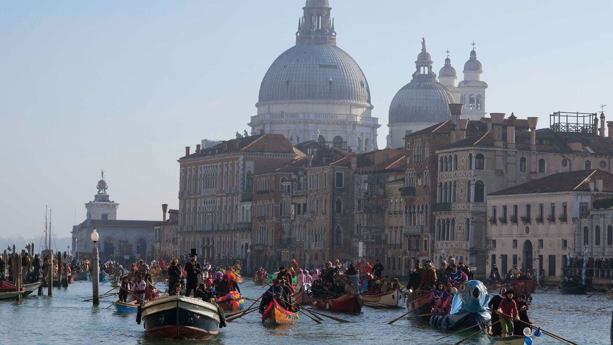Tilos megállni a hidakon: így számol le Olaszország a „túlturizmussal”
