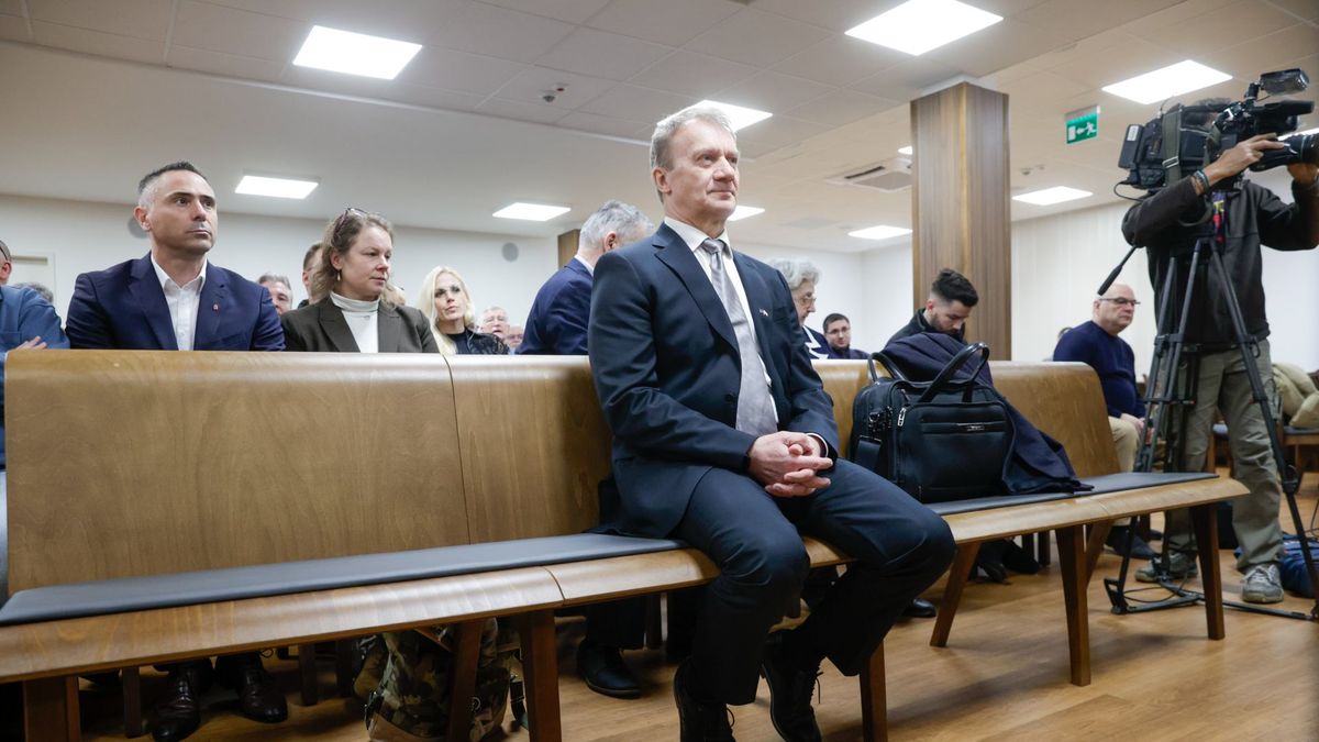 Közmédia: A DK-s Varju László a bíróság döntése értelmében bűnözőnek nevezhető