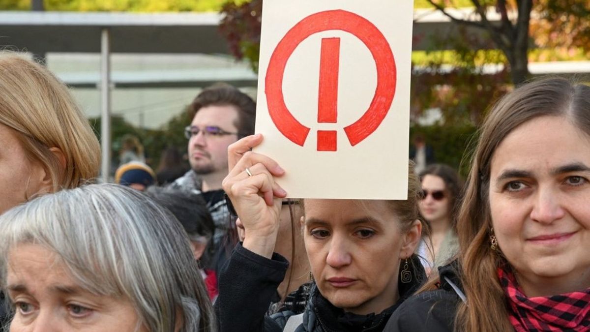 A pedagógusok átlagosan magasabb fizetéseket kaptak, mint az előre meghatározott minimális összegek