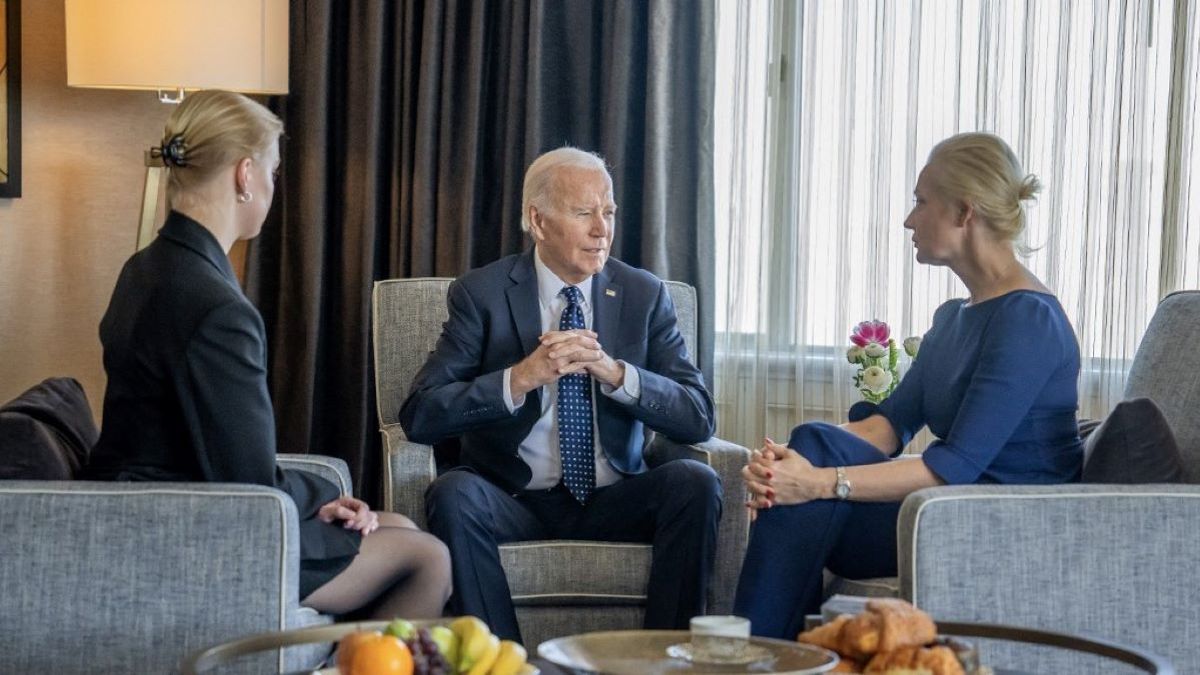 Eltévesztette Biden Navalnij özvegyének nevét (VIDEÓ)