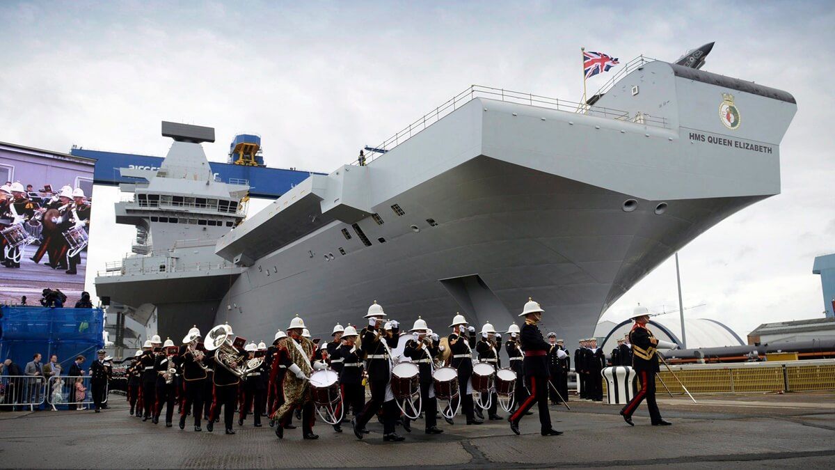 Kínos: lerobbant a brit flotta büszkesége, így részt sem vesz a NATO-hadgyakorlaton