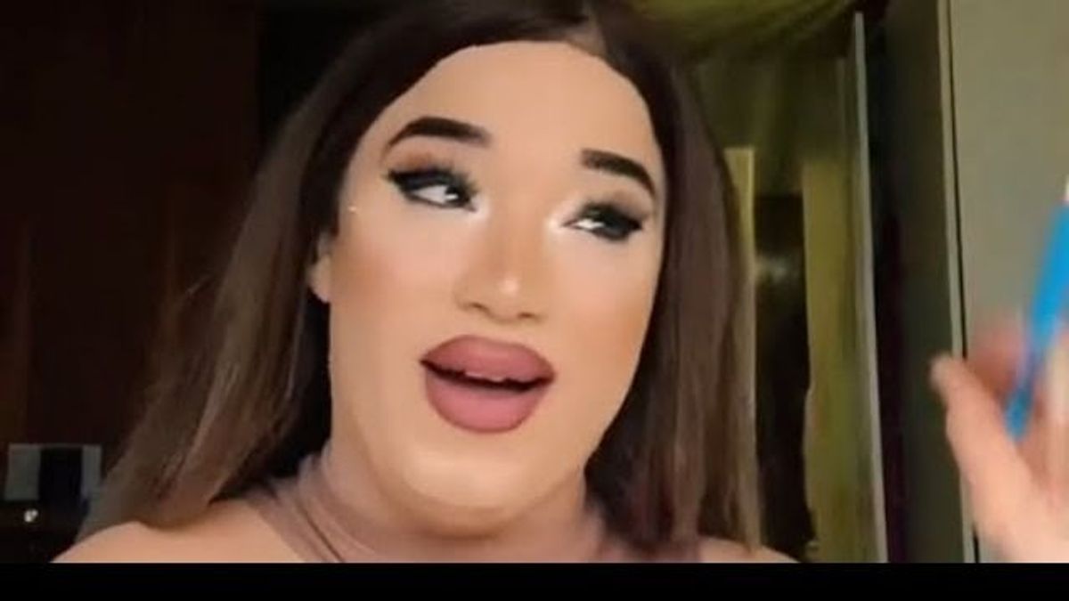 Botrány: élő adásban, tízezer néző előtt, gyerekek szeme láttára elégített ki egy férfit a magyar transznemű influenszer