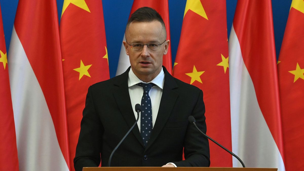 Szijjártó Péter: Magyarország a BYD-beruházással diktálni fogja a technológiai világforradalom tempóját (VIDEÓ)