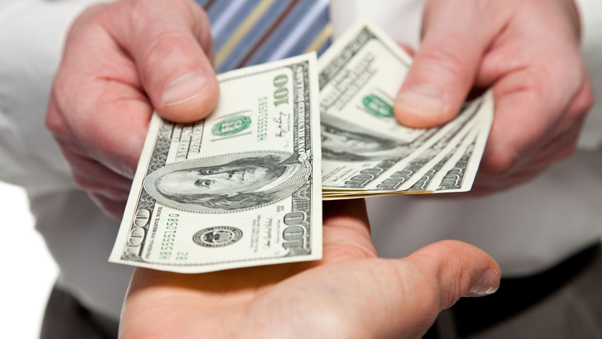 Miért verik kenterbe az amerikai fizetések a nyugat-európaiakat?
