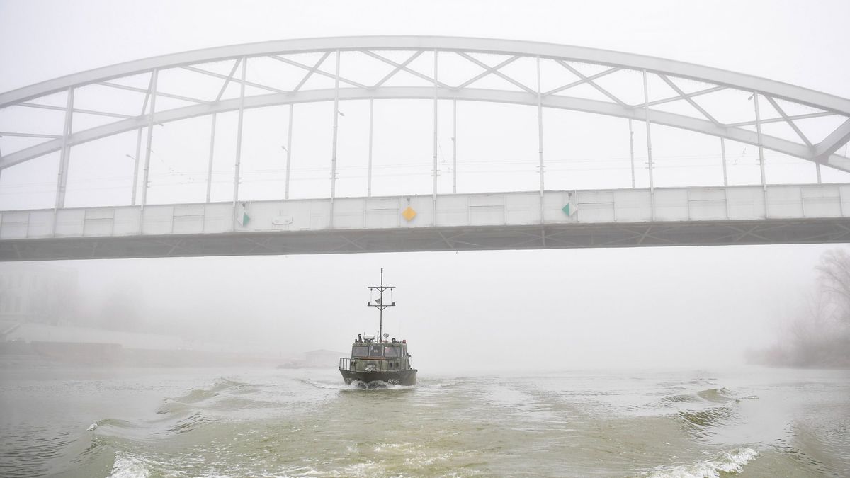 Szegednél már itt az árvíz, lezárták a rakpartot