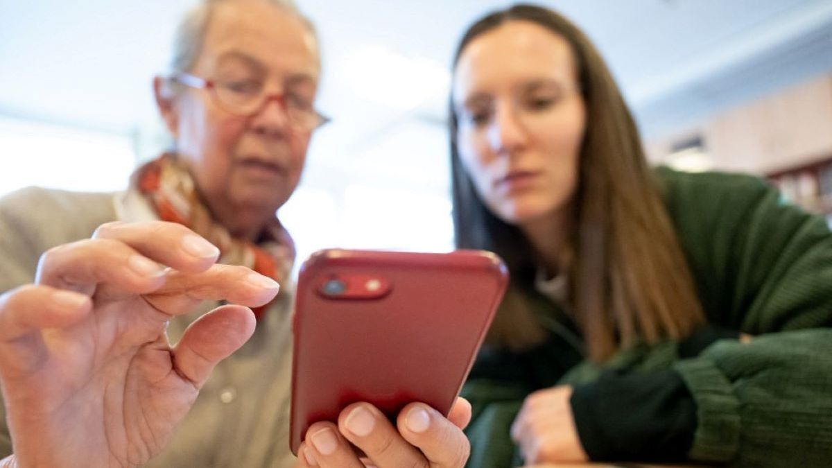 Remek újítást kapnak a legolcsóbb iPhone-ok (videó)