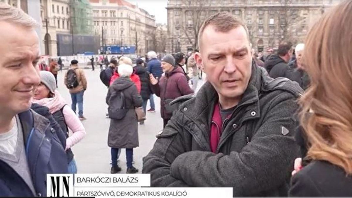 A DK lendületben: a Pesti Srácok lepedofilozása utána a Magyar Nemzet riporterét pedofilsegítőnek nevezték