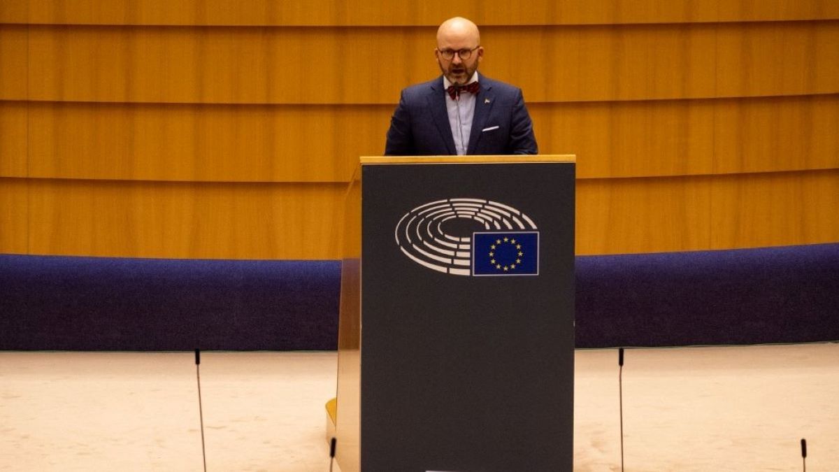 Fenyegetnek a Svéd Demokraták: kiléphetnek az Európai Konzervatívok és Reformerek pártcsaládjából, ha belép a Fidesz