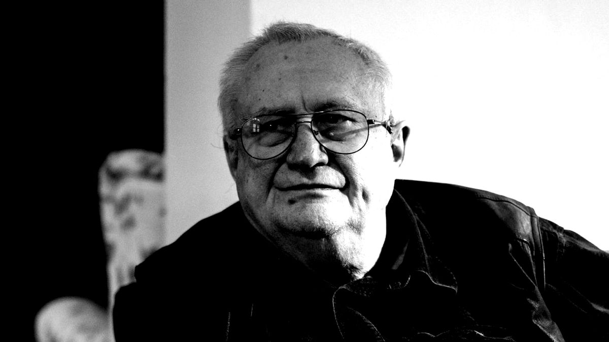 Elhunyt Czakó Gábor
