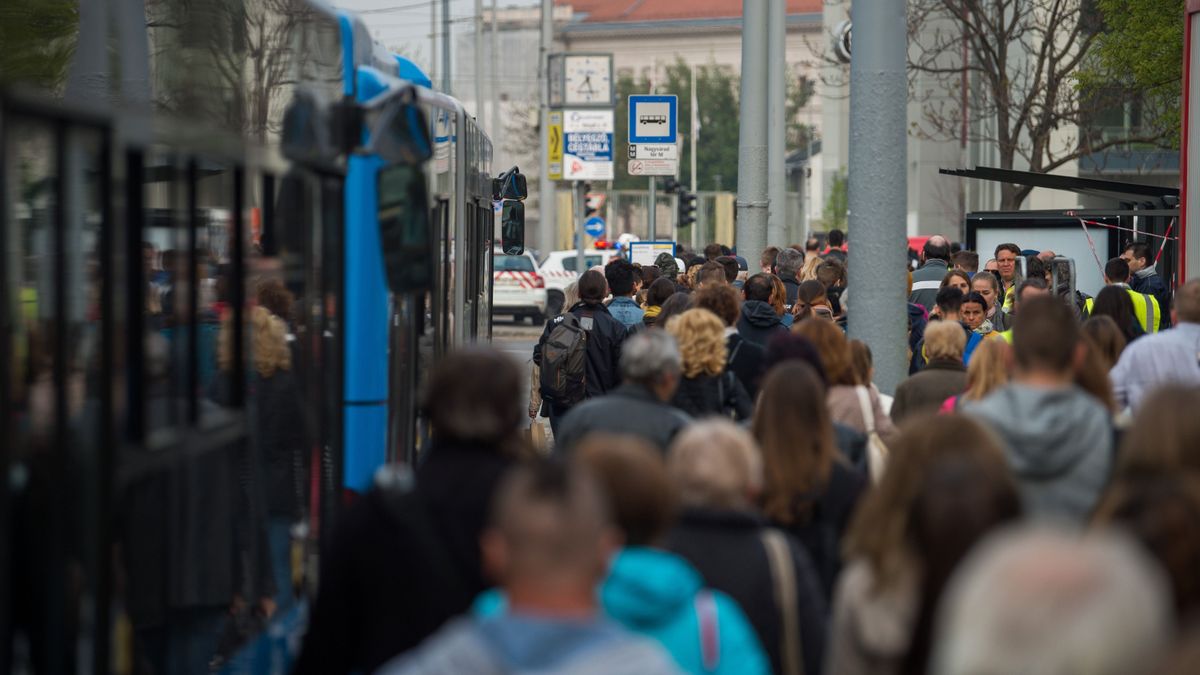 Tömegközlekedés: földrengésszerű változások jönnek – átláthatóbb, olcsóbb lesz az új tarifarendszer és a Budapest-bérlet