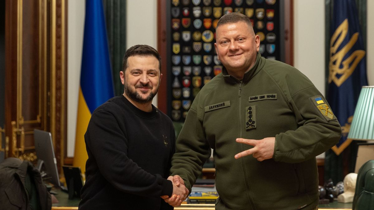 Ennyi volt: Zelenszkij kirúgta a hadsereg főparancsnokát