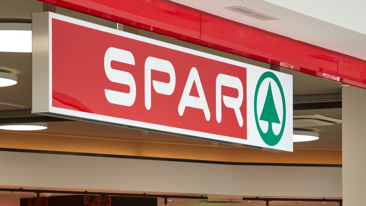 „Ha valaki kardot ránt, annak következménye van” – beperelheti a kormány a SPAR-t