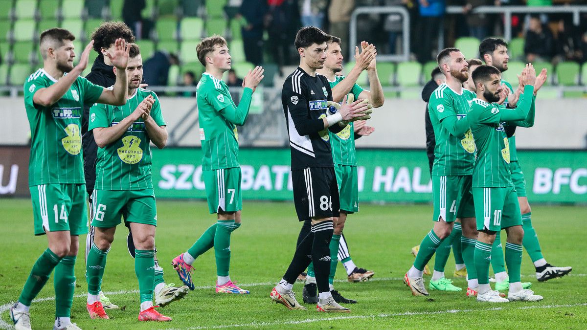 A mélybe zuhan a patinás magyar klub focicsapata?