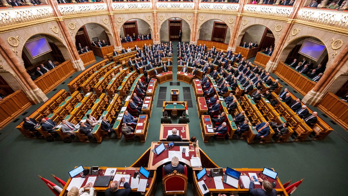 Hungarian Parliament - Tamas Sulyok