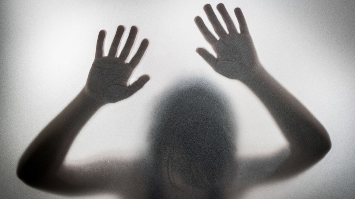 Gyermekpornográfia és szexuális erőszak vádjával tartóztattak le két férfit