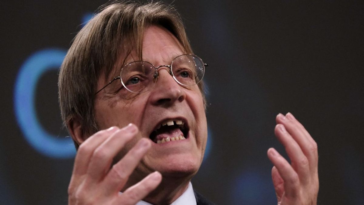 Verhofstadt: Orbán komoly bajban van!