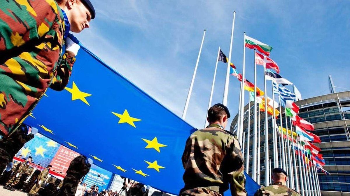 Verhofstadt az Európai Védelmi Unióval készülne az újabb Trump-érára