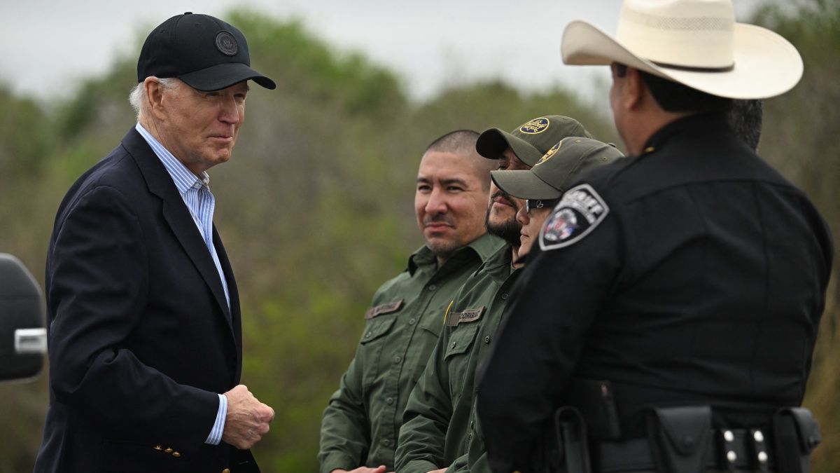 Biden a „migránsok elnöke" – mondják az amerikai-mexikói határra illegálisan érkező bevándorlók