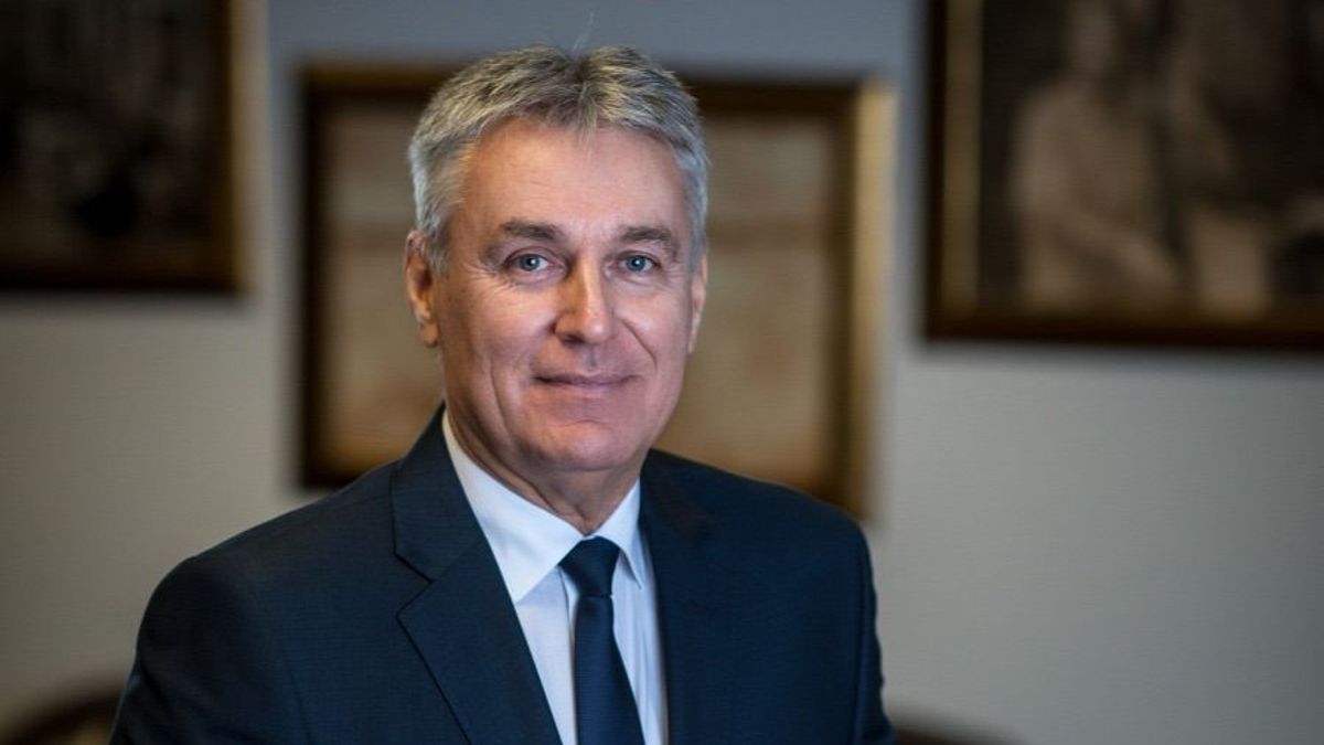 „A túlsúly betegség, nem pusztán esztétikai probléma” – Bedros J. Róbert a Mandinernek