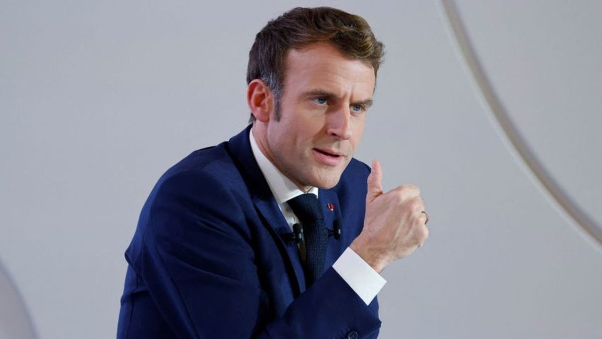 Atomerőmű-lobbistának állt Macron Csehországban