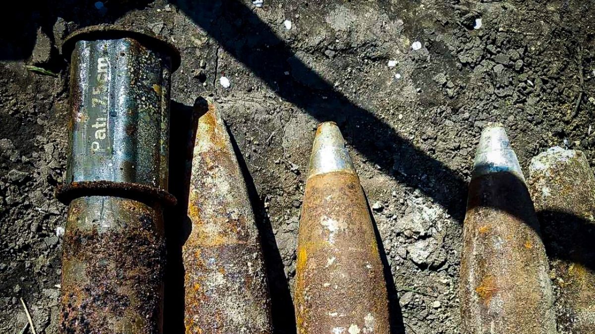 Kerti munka közben bukkantak elő a II. világháborús, német tüzérségi lőszerek Fejér vármegyében