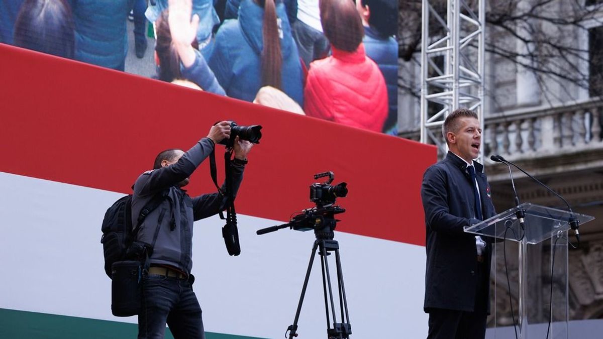 Belső vizsgálatot indított a rendőrség Magyar Péter „vélelmei” miatt