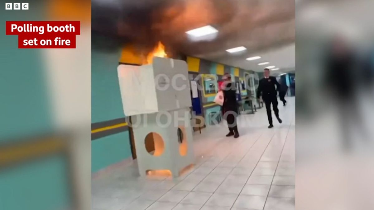 BBC: Balhéztak, gyújtogattak néhány orosz szavazóhelyiségben (VIDEÓ)