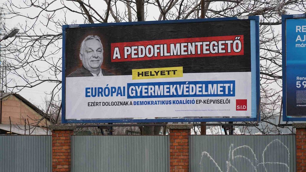 „Ez már nemzeti becsületsértés, nem maradhat következmények nélkül!” – Bagdy Emőke a Gyurcsány-párt plakátjairól a Mandinernek