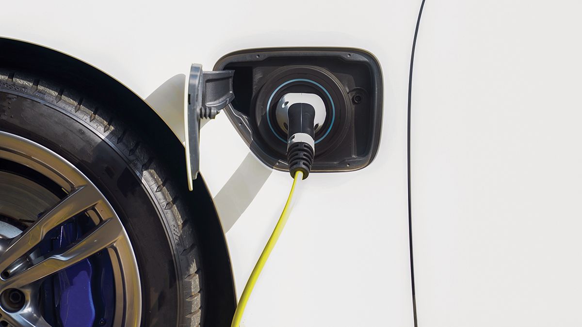 A Toyota vagy a Tesla lesz a befutó?