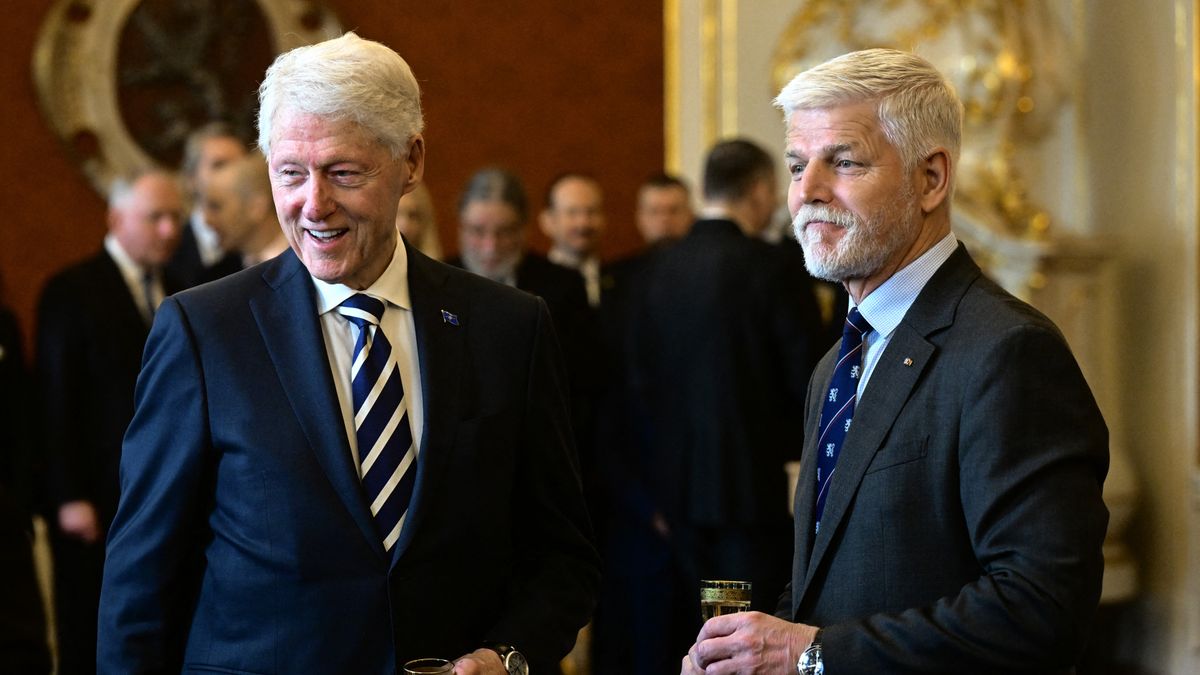 Clinton Magyarország NATO-csatlakozásáról: Kockázatos döntés volt, de jó beruházásnak bizonyult
