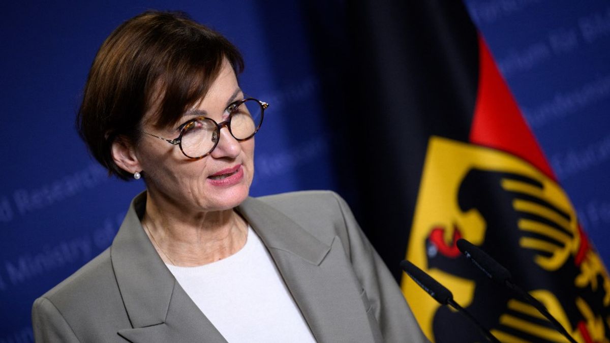 Német oktatási miniszter: „Fel kell készíteni a diákokat a háborúra”