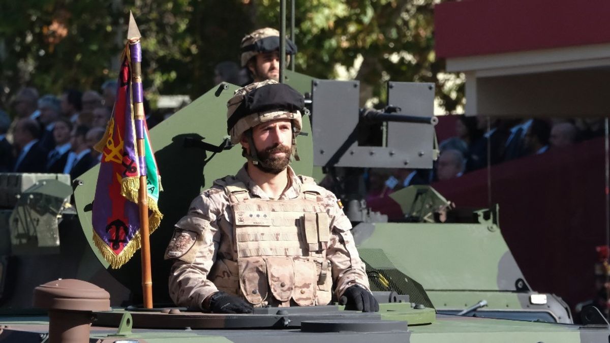 Nőnek vallják magukat spanyol katonák a több juttatás érdekében