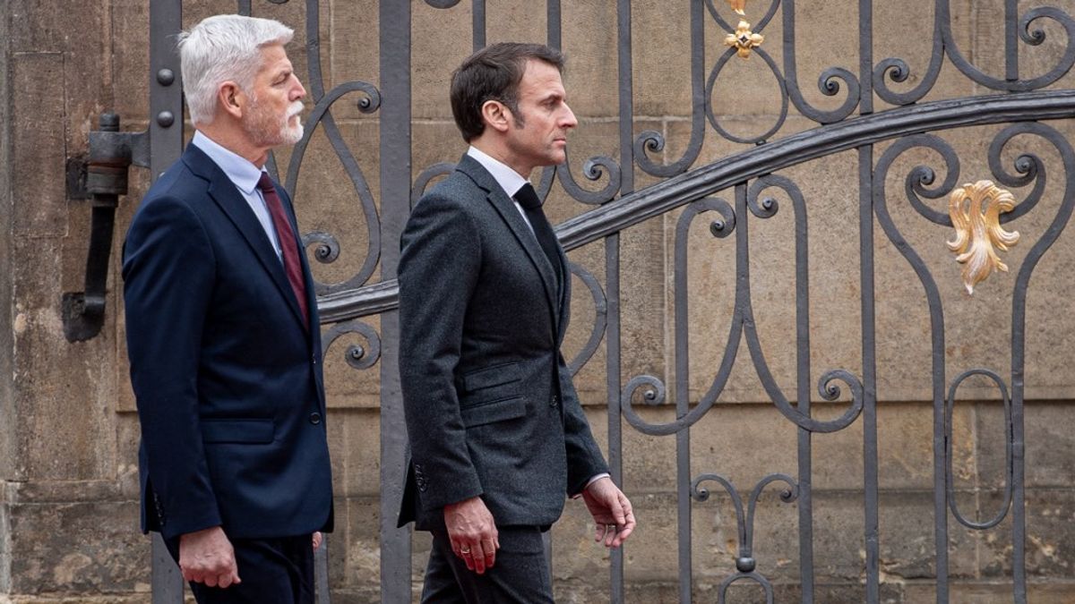 Mit akar Közép-Európától Macron?