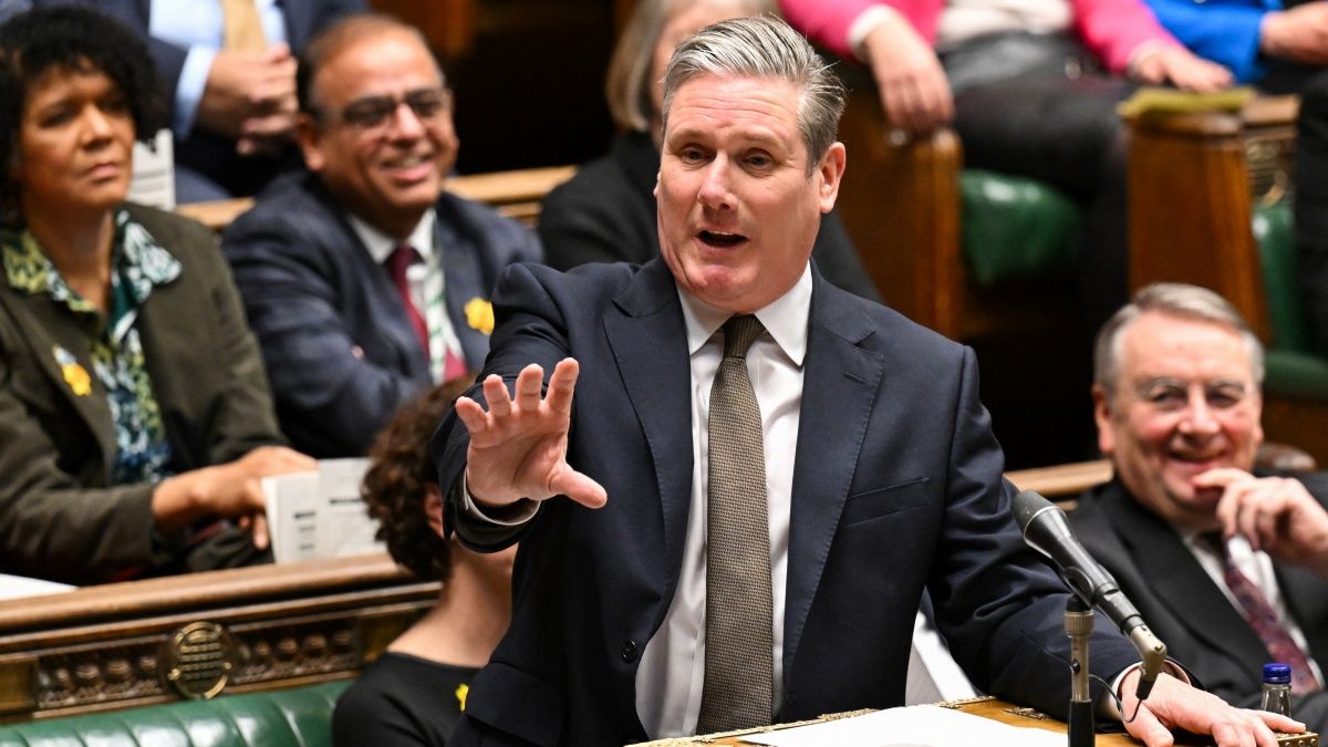 Közel a végeredmény: jön a brit baloldali kormány