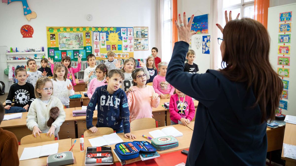 Itt vannak a számok: nem igaz, hogy csökkenne a tanári pálya vonzereje