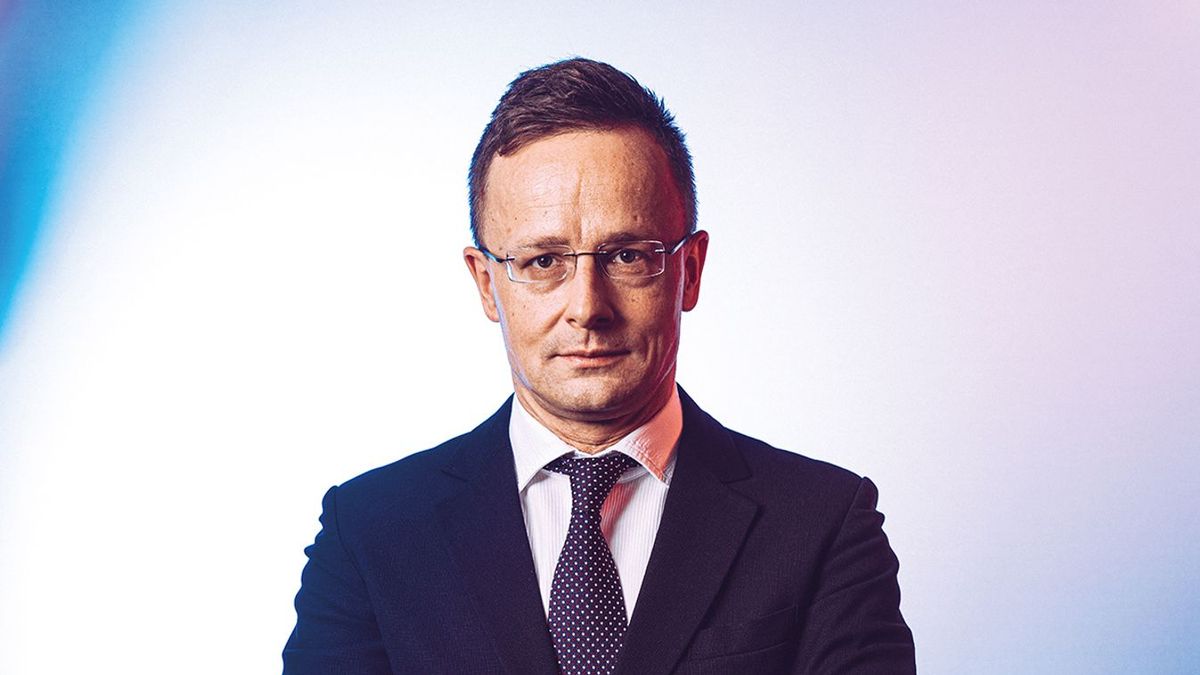 Szijjártó Péter: Európában a politikusok kezdik elveszíteni a józan eszüket