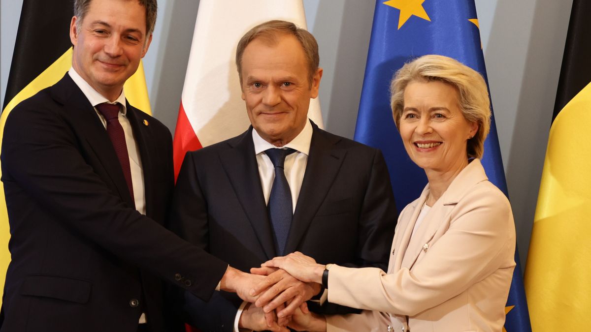 Hernyóból pillangó
