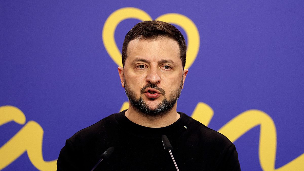 Egy felmérés szerint Zelenszkij Európa legnépszerűbb politikusa