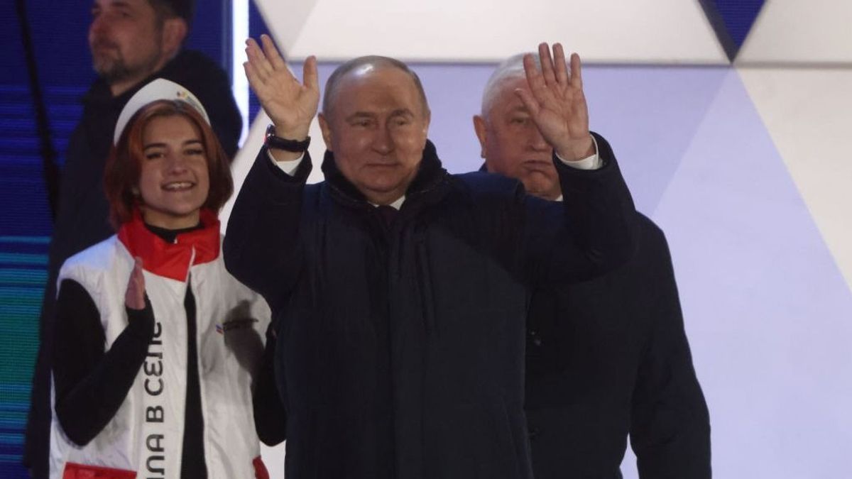 A volt orosz szóvivő szerint Putyin korunk Churchillje
