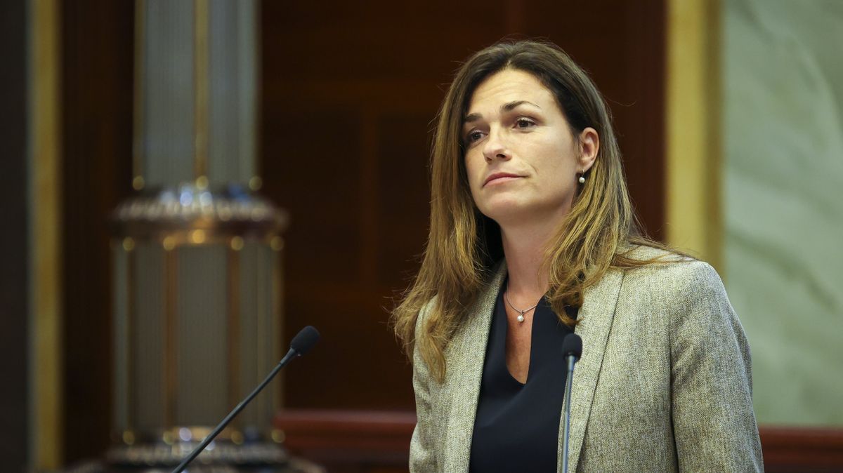 Ennyit az áldozatvédelemről: röhögős szmájlik árasztották el Varga Judit drámai bejegyzését