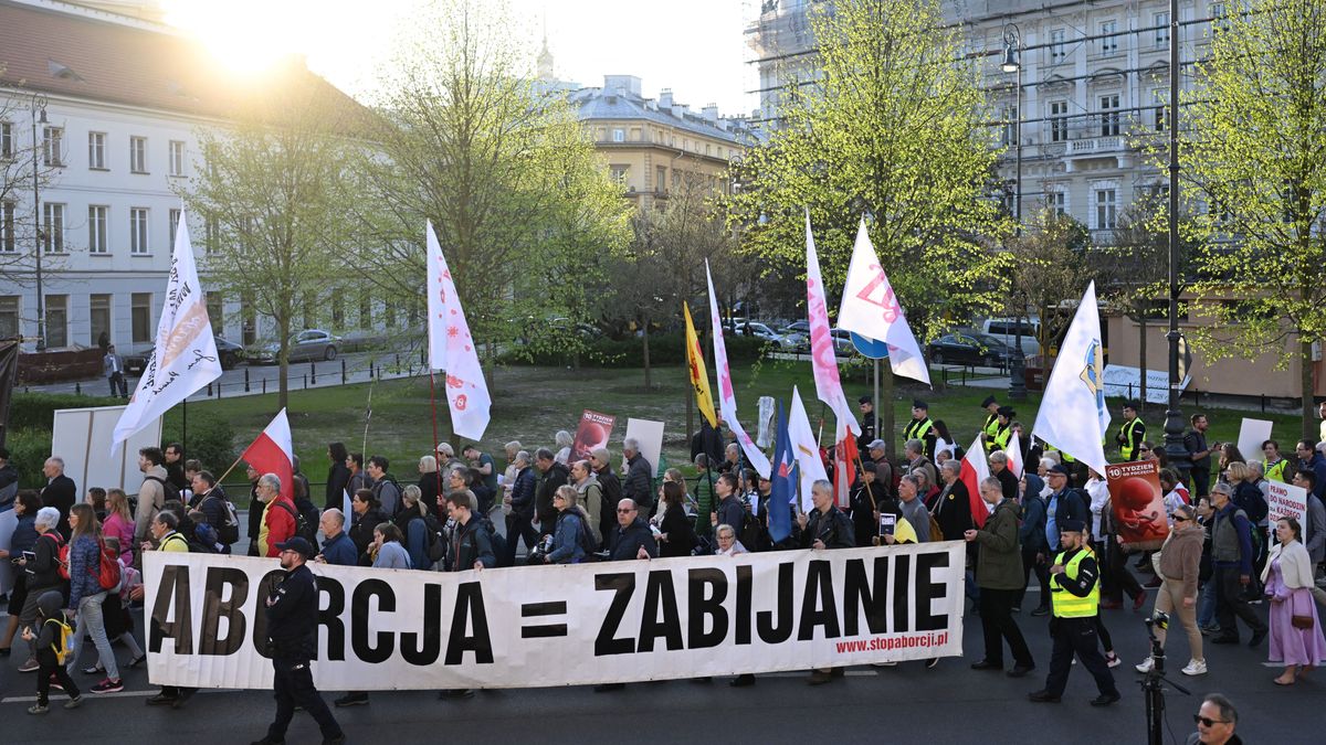 Az abortusz liberalizálásáról vitatkoznak a lengyel kormányban