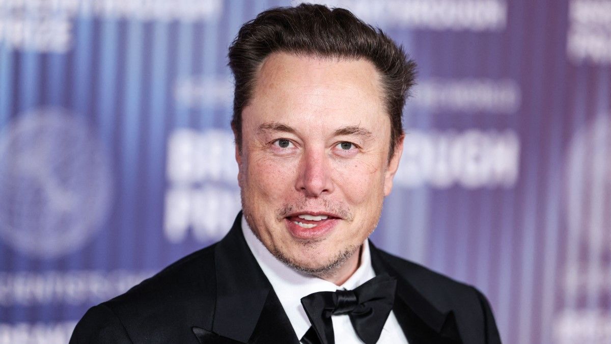 Meglepő bejelentést tett a Tesla