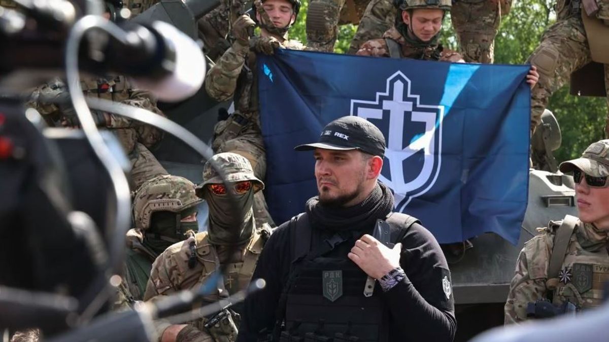 Ukrajna neonáci orosz futballhuligánokat alkalmaz Putyin ellen