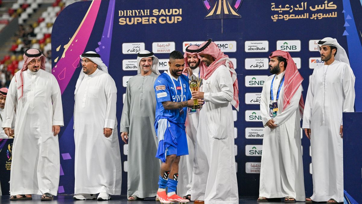Megkorbácsoltak egy labdarúgót a szaúdi bajnokságban (VIDEÓ)